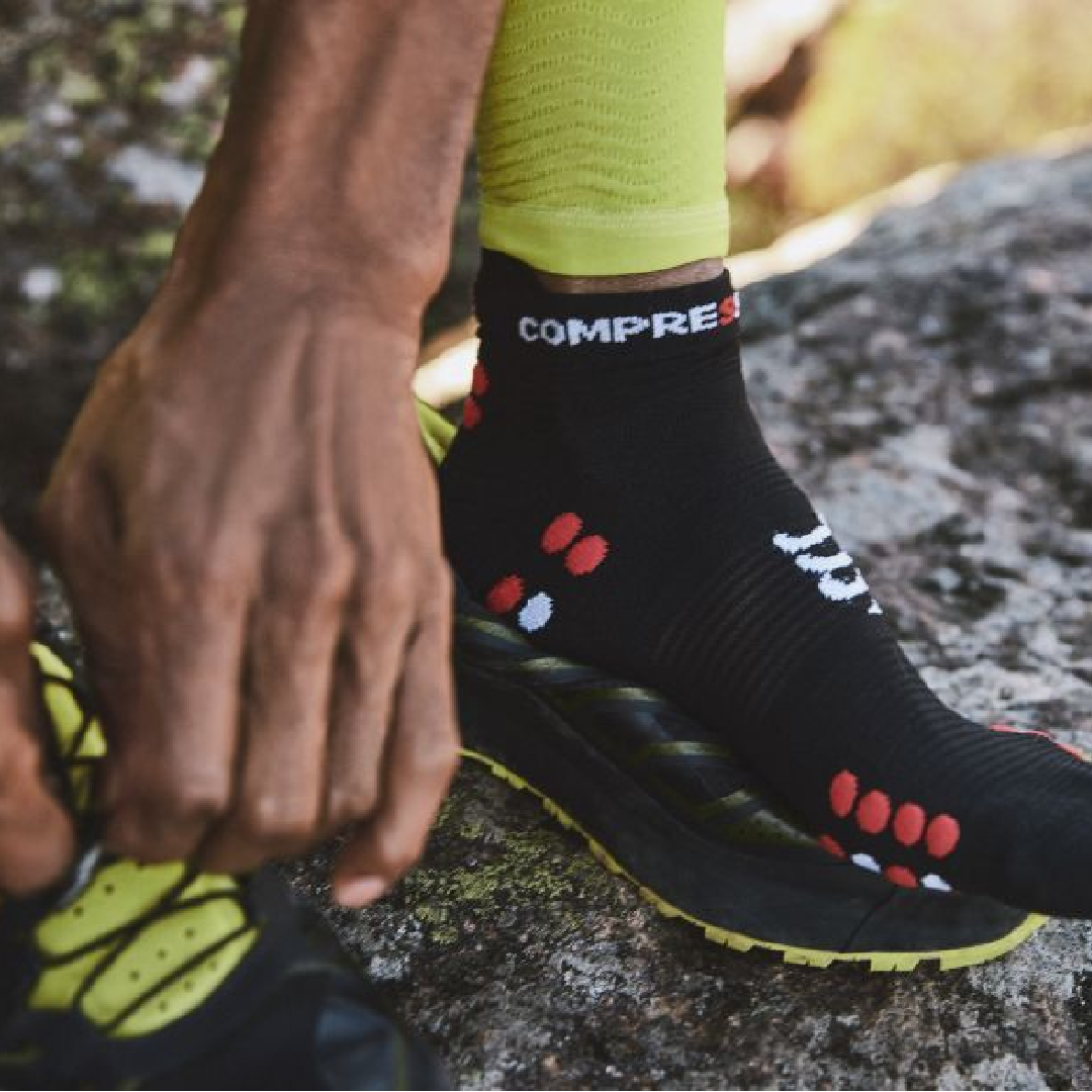 PRO RACING SOCKS RUN LOW BLACK RED
