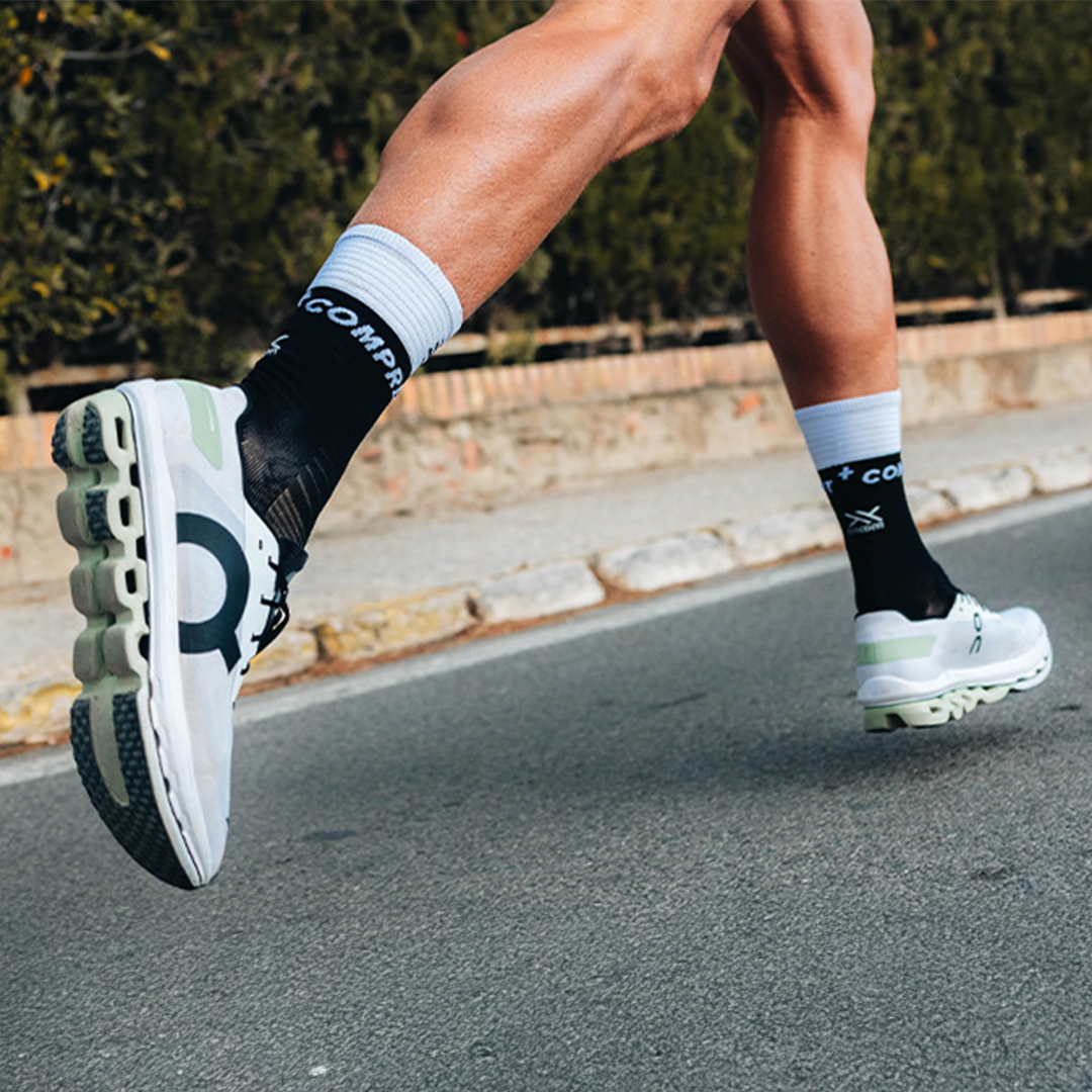 Mid Compression Socks V2.0 - BLACK/WHITE