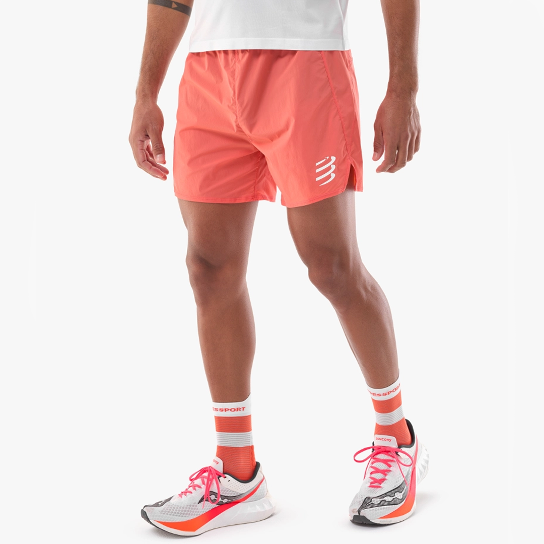 PERFORMANCE SHORT M TIGERLILY